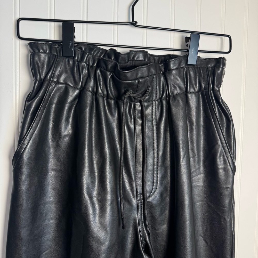 Abercrombie & Fitch Faux Leather Paper Bag Waist Black Joggers Womens Size Small - Picture 3 of 12